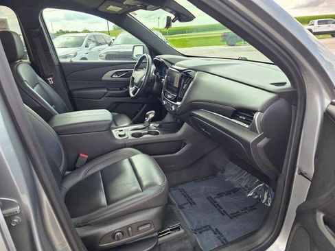 Used 2023 Chevrolet Traverse LT w/ LT Premium Package AWD/4WD image 20