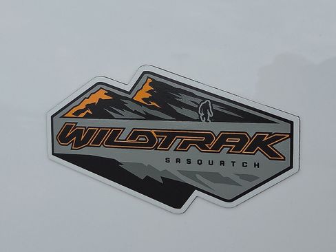 Certified 2023 Ford Bronco Wildtrak image 9