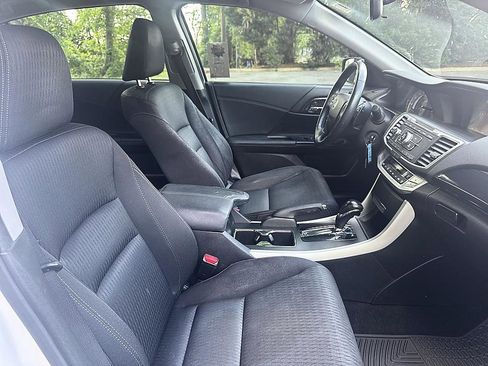 Used 2014 Honda Accord Sport image 19