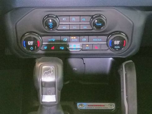 Used 2021 Ford Bronco First Edition AWD/4WD image 46