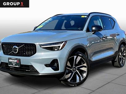 Certified 2023 Volvo XC40 B5 Ultimate w/ Climate Package