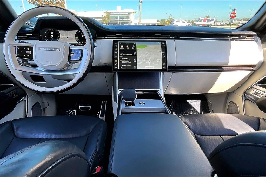 Used 2024 Land Rover Range Rover Long Wheelbase Autobiography AWD/4WD image 21