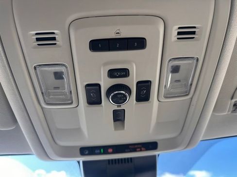 Certified 2024 GMC Yukon XL Denali image 32