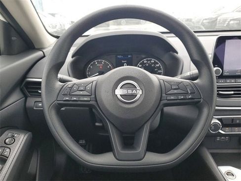 New 2025 Nissan Altima 2.5 S image 9