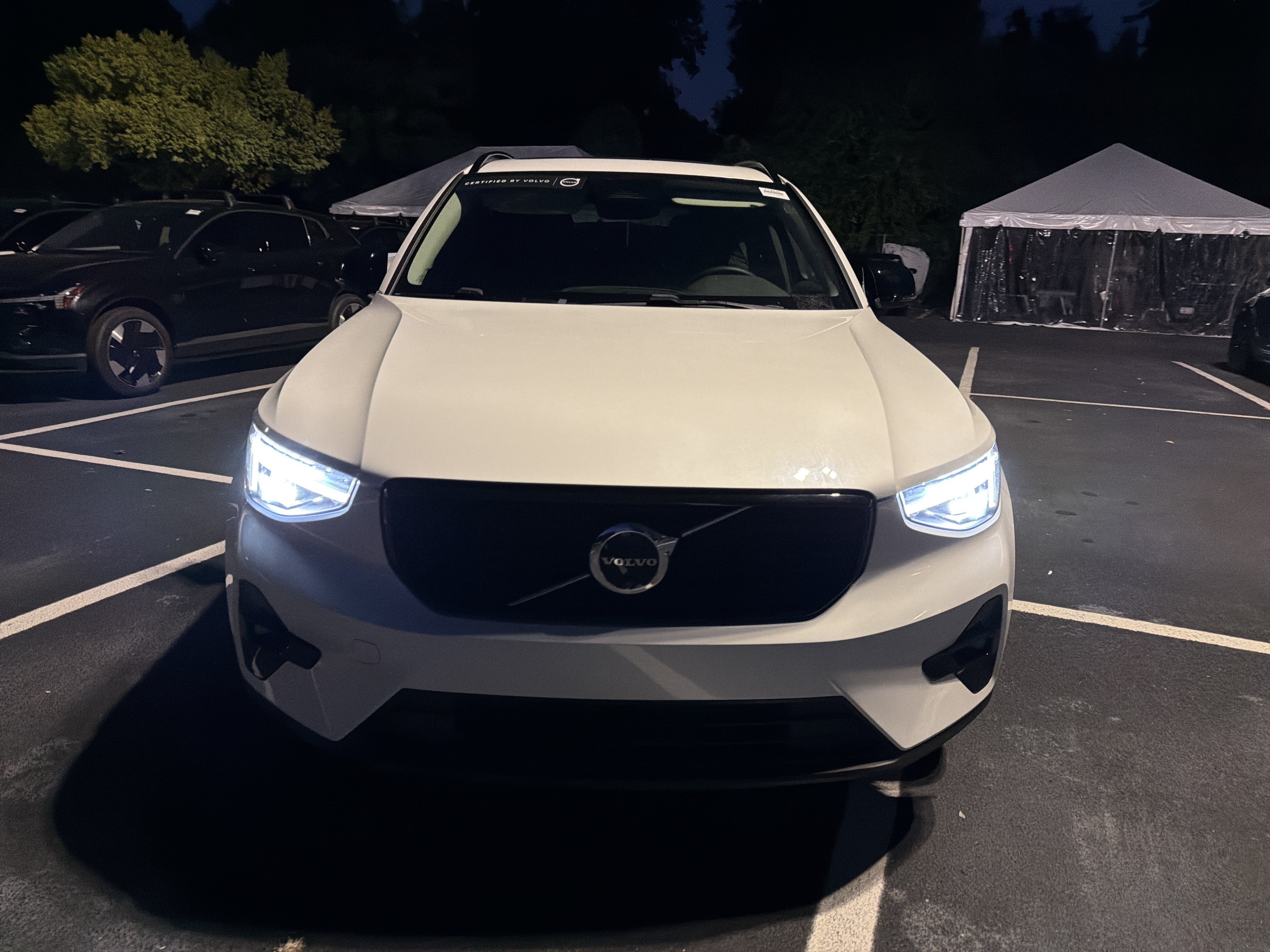 Certified 2025 Volvo XC40 B5 Plus AWD/4WD image 12