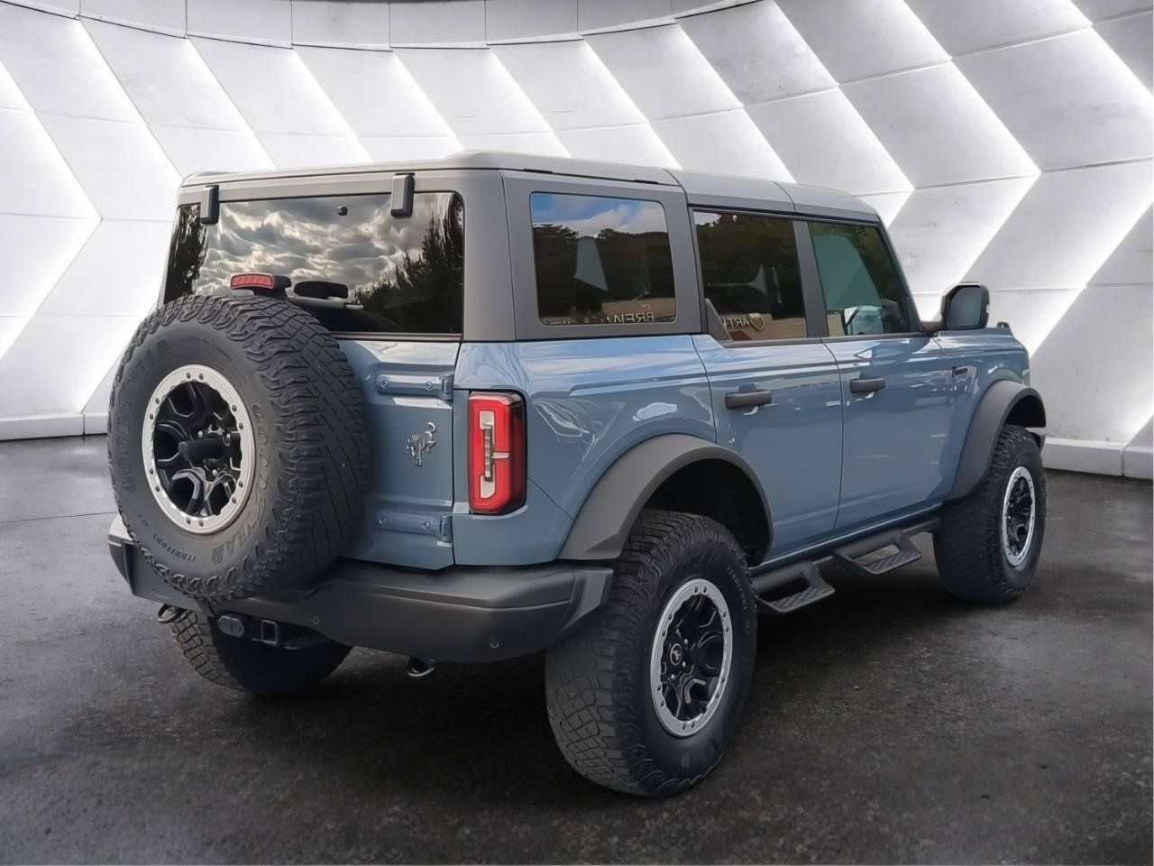 Used 2023 Ford Bronco Badlands AWD/4WD image 6