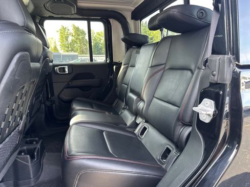 Used 2021 Jeep Gladiator Rubicon AWD/4WD image 10