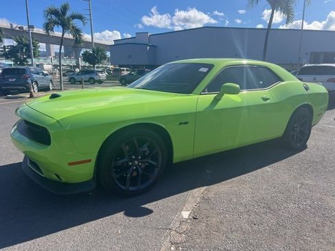 Used 2023 Dodge Challenger R/T w/ Blacktop Package image 3