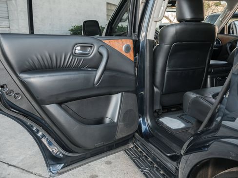 Used 2021 Nissan Armada SL w/ Captain's Chairs Package image 43