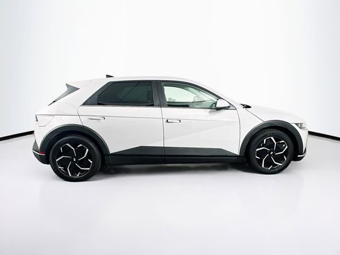 Used 2024 Hyundai Ioniq 5 SE image 10
