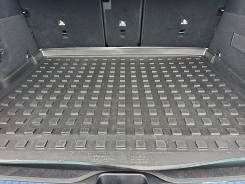 Used 2023 Mercedes-Benz GLC 300 4MATIC image 27