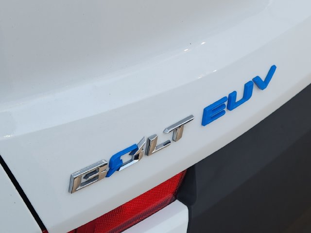 Used 2023 Chevrolet Bolt EUV LT FWD image 10