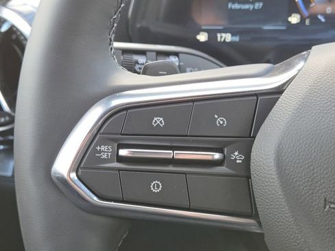 New 2026 Chevrolet Equinox LT w/ Safety and Technology Package FWD image 11