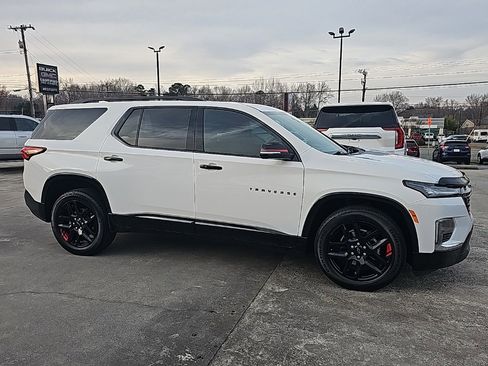 Certified 2023 Chevrolet Traverse Premier w/ Redline Edition image 2