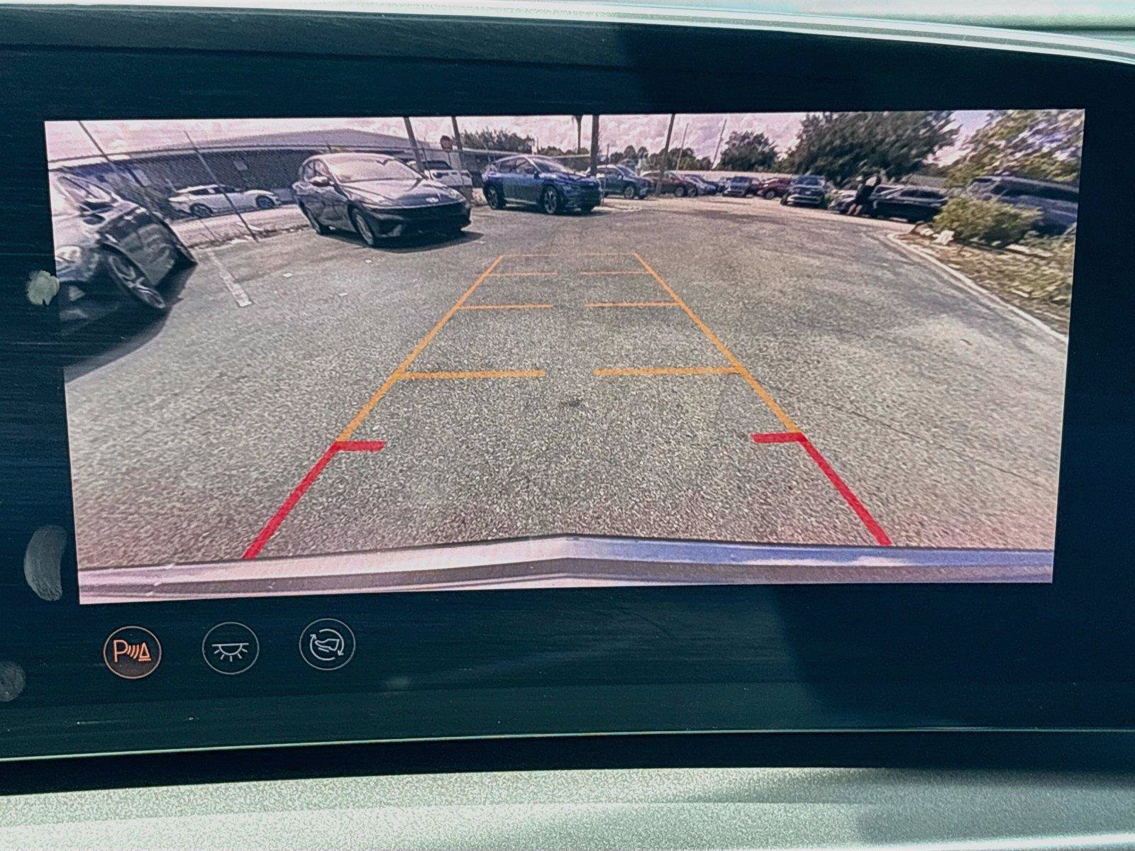 Used 2024 Cadillac Lyriq Tech RWD image 14