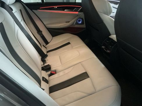 Used 2018 BMW M5 w/ Executive Package image 17