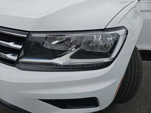 Used 2019 Volkswagen Tiguan SE w/ Panoramic Sunroof Package image 34
