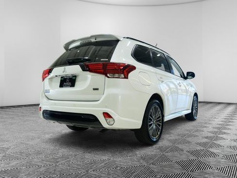 Used 2022 Mitsubishi Outlander GT image 5