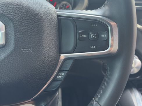 Used 2022 RAM 1500 Laramie AWD/4WD image 18