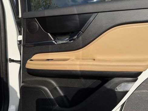 Used 2023 Lincoln Corsair Reserve w/ Jet Appearance Package FWD image 30