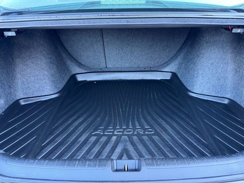 Used 2018 Honda Accord EX-L image 46