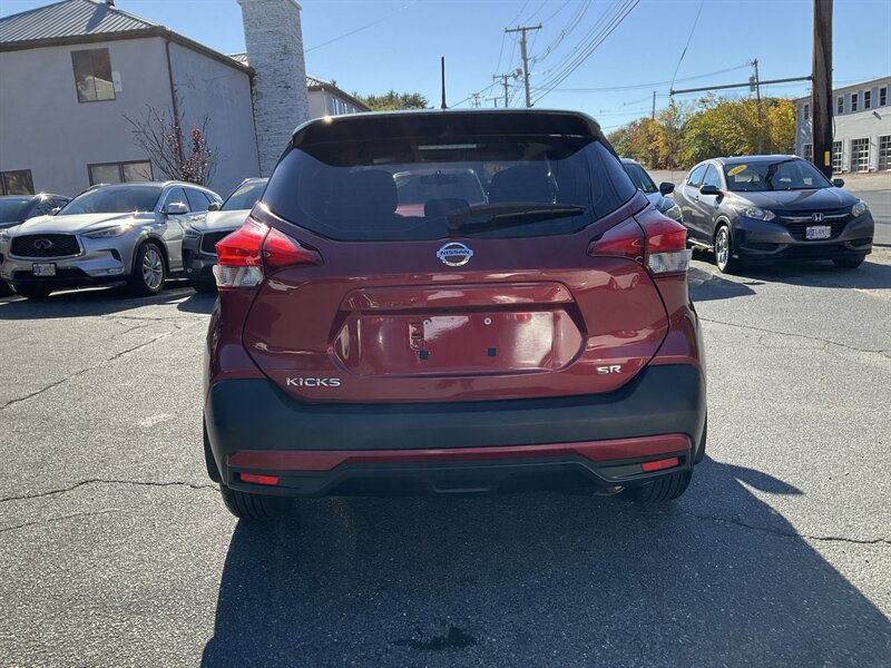 Used 2019 Nissan Kicks SR FWD image 6