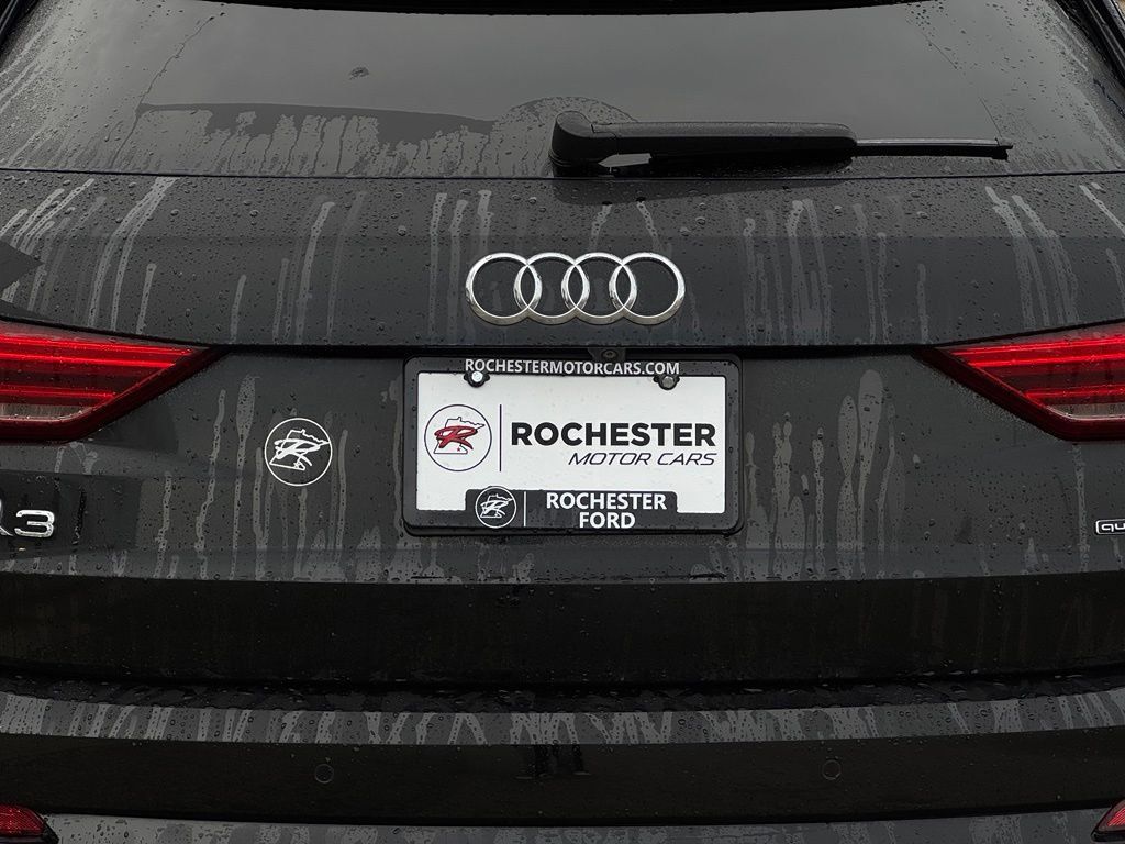Used 2021 Audi Q3 2.0T Premium w/ Convenience Package AWD/4WD image 57