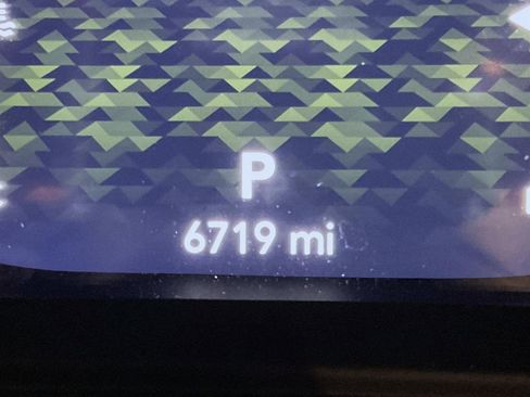 Used 2025 Jeep Wrangler Unlimited Rubicon image 14