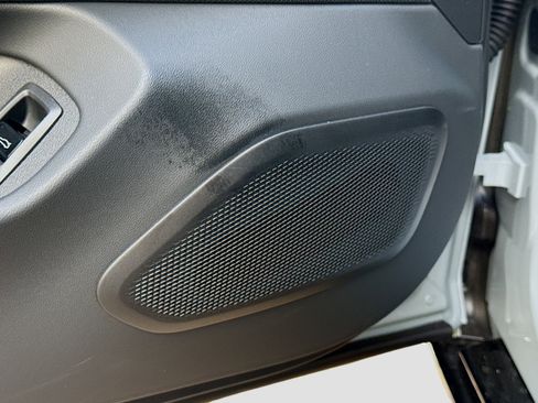 New 2026 BMW 550e xDrive w/ Executive Package image 24