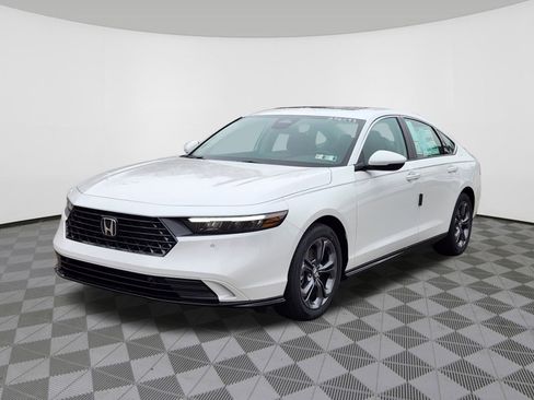 New 2025 Honda Accord EX-L image 2