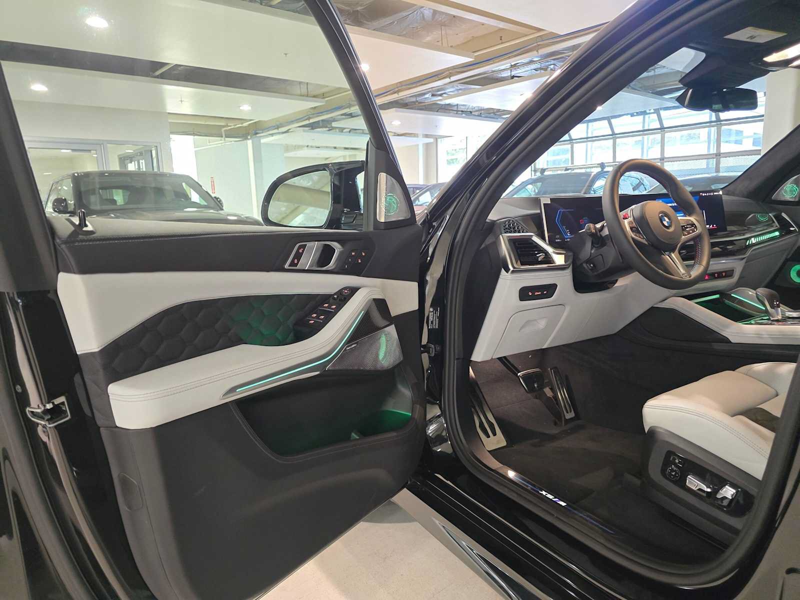 New 2026 BMW X5 M Competition w/ Executive Package AWD/4WD image 19