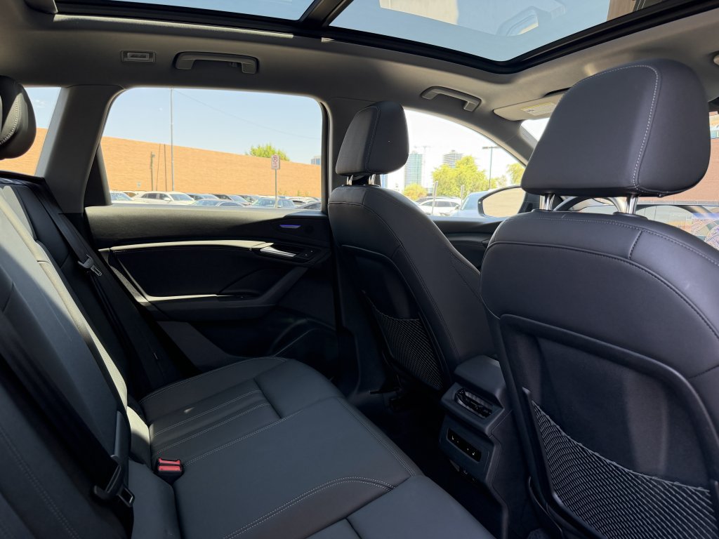Used 2025 Audi Q6 e-tron Premium w/ Premium Plus RWD image 43