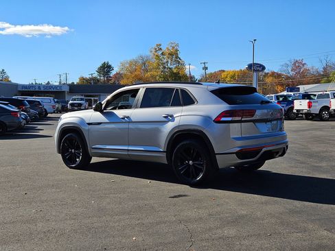 Used 2023 Volkswagen Atlas Cross Sport SEL image 4