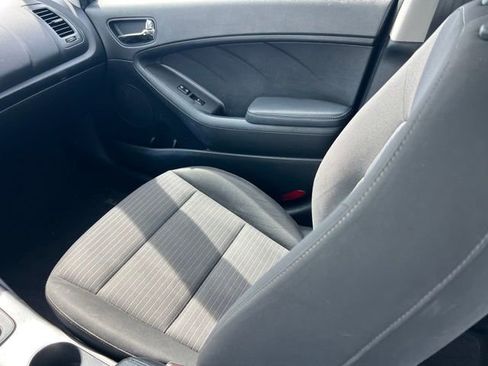 Used 2016 Kia Forte LX w/ LX Popular Plus Package FWD image 12