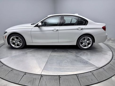 Used 2018 BMW 330i xDrive Sedan AWD/4WD image 8