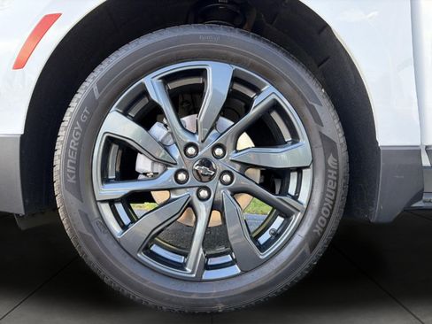 Used 2023 Chevrolet Equinox RS AWD/4WD image 4