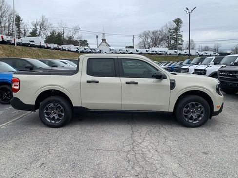 New 2025 Ford Maverick XLT w/ XLT Luxury Package image 9