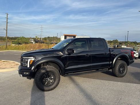 Used 2025 Ford F150 Raptor image 5