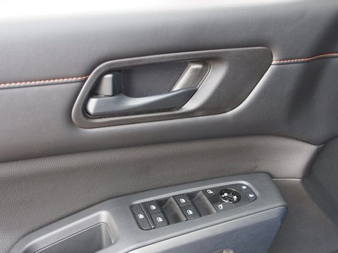 Used 2023 Nissan Pathfinder Rock Creek AWD/4WD image 23