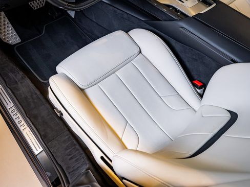 Certified 2024 Ferrari Purosangue image 12