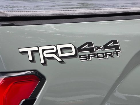 Used 2022 Toyota Tundra SR5 w/ TRD Sport Premium Package AWD/4WD image 40