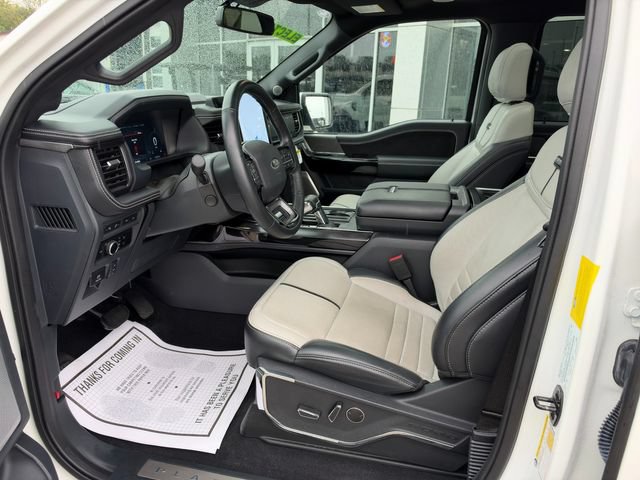 Used 2023 Ford F150 Lightning Platinum AWD/4WD image 18