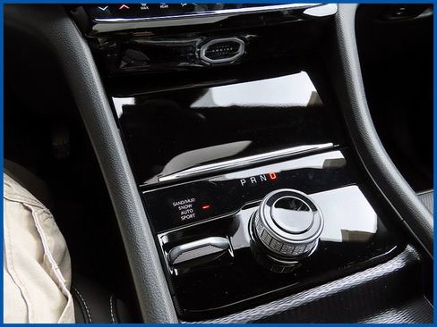 New 2026 Jeep Grand Cherokee L Limited AWD/4WD image 18
