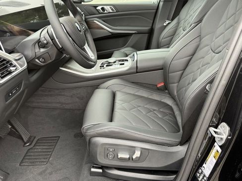 New 2026 BMW X5 xDrive40i w/ Premium Package image 18