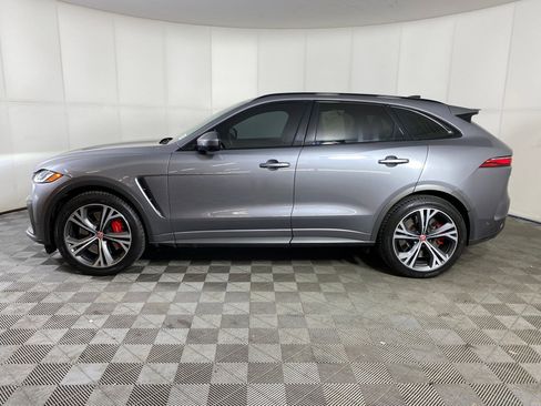 Used 2021 Jaguar F-PACE SVR image 2