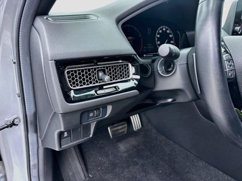 Certified 2025 Honda Civic Sport image 11