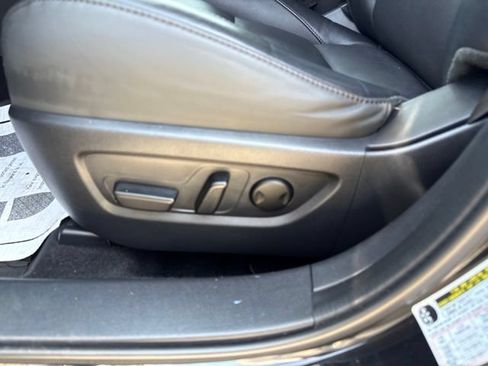 Used 2024 MAZDA CX-30 AWD 2.5 S w/ Premium Package image 16