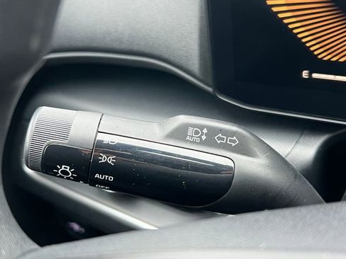 Used 2025 Kia K4 LXS image 17