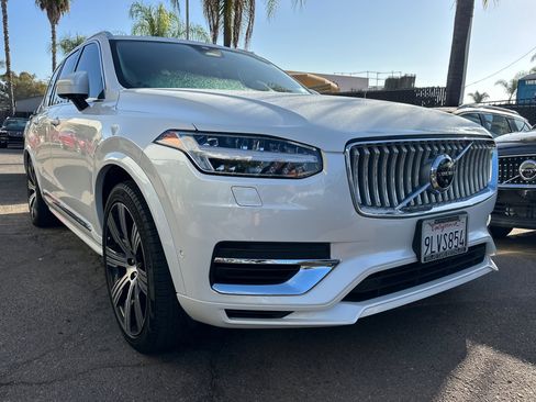 Used 2024 Volvo XC90 T8 Ultimate w/ Lounge Package AWD/4WD image 2