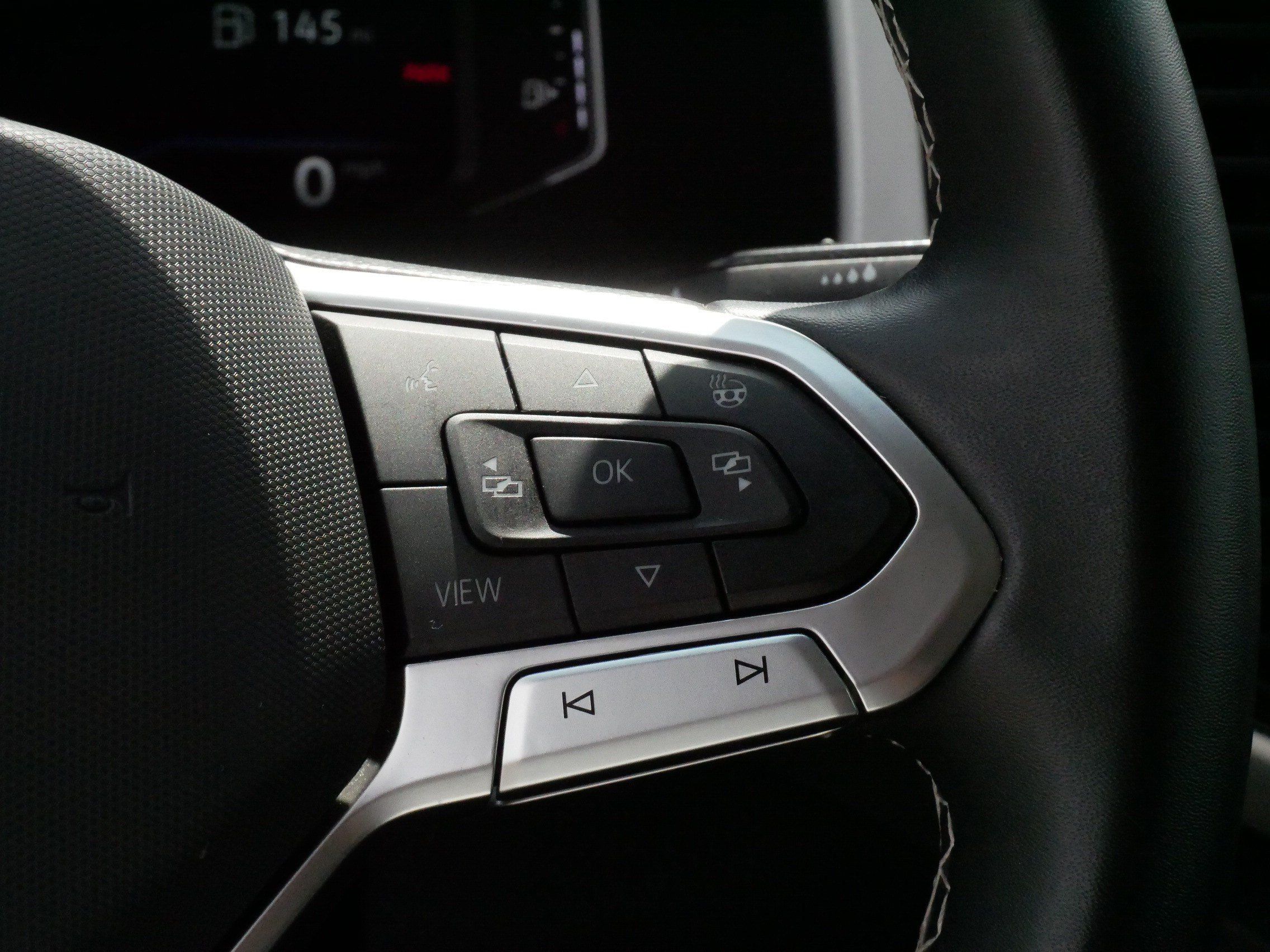 Certified 2023 Volkswagen Atlas SEL AWD/4WD image 25